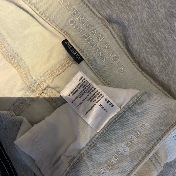 American Eagle -Hi-Rise Shortie - Picture 4 of 4